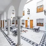 Отель Omeyas 2*