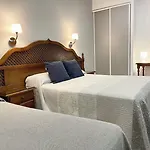 Отель Omeyas