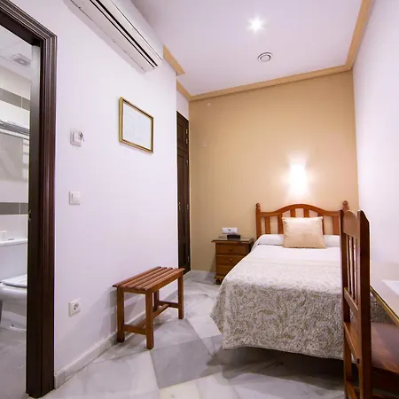 Omeyas Hotel 2*